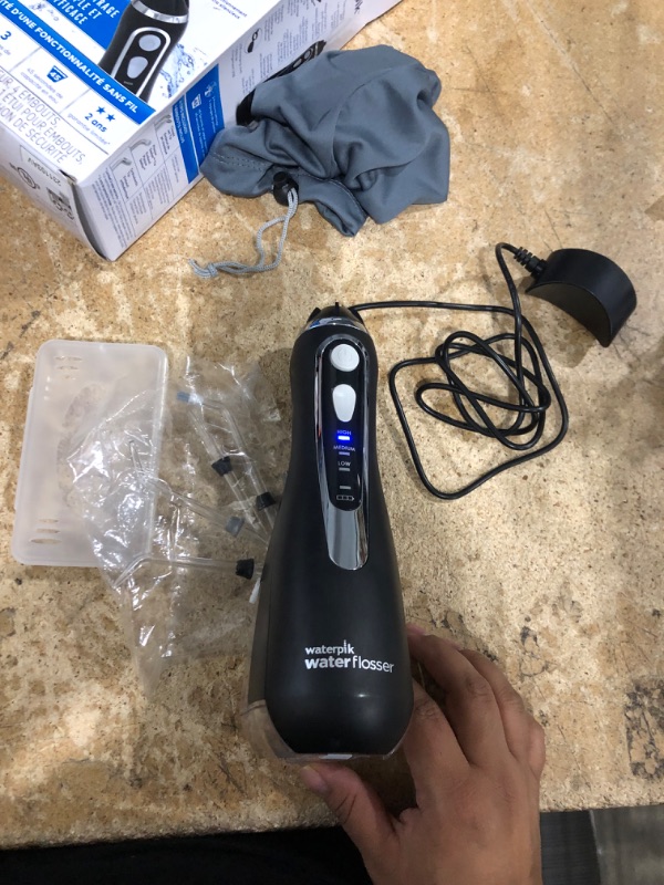 Photo 2 of **read notes** Waterpik Cordless Advanced 2.0 Water Flosser For Teeth, Gums, Braces, Dental Care With Travel Bag and 4 Tips, ADA Accepted, Rechargeable, Portable, and Waterproof, Black WP-582, Packaging May Vary