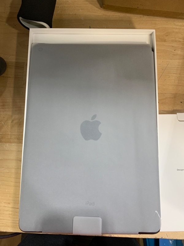 Photo 3 of Apple iPad (9th Generation): with A13 Bionic chip, 10.2-inch Retina Display, 64GB, Wi-Fi + 4G LTE Cellular, 12MP front/8MP Back Camera, Touch ID, All-Day Battery Life – Space Gray
