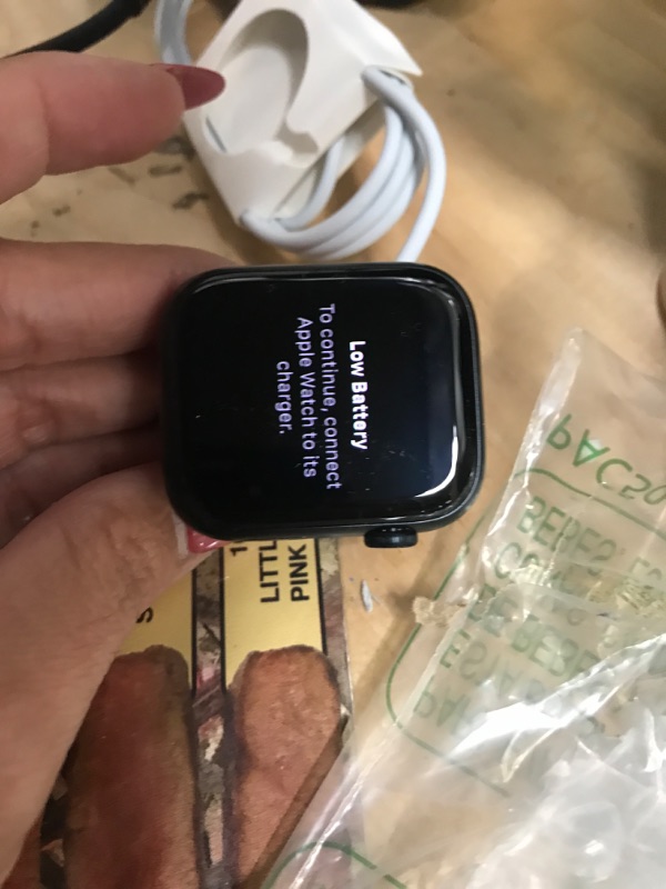 Photo 1 of Apple Watch Series 9 (GPS)