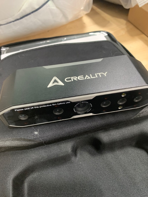 Photo 1 of Creality Cr-Scan Otter 3D Scanner Four-Lens Stereo System for 10-2000mm Object Body Face Full Color Scanning Up to 0.02mm Accuracy 20fps Speed Handheld 3D Scanner for 3D Printer Mac OS Windows