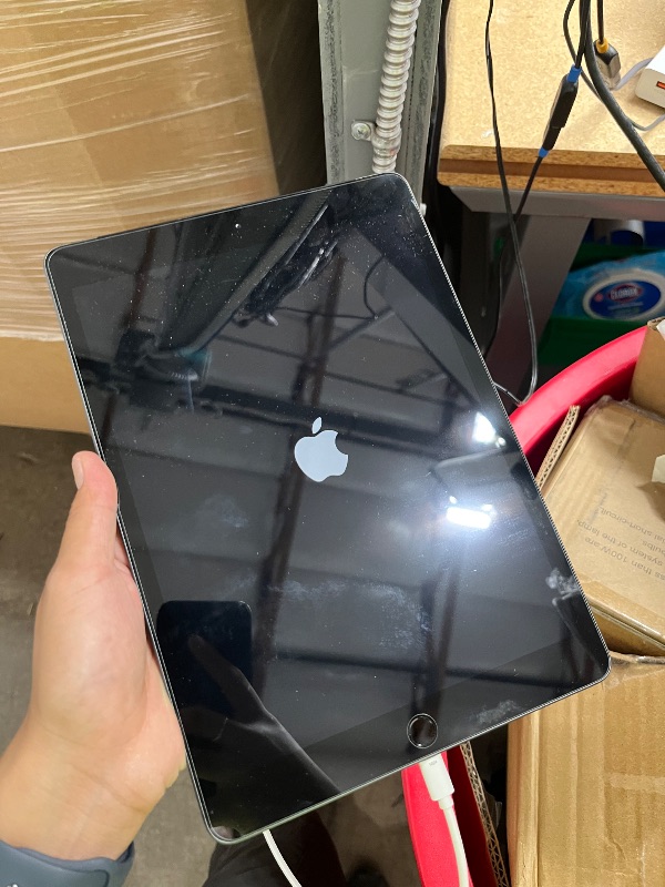 Photo 1 of Apple iPad (10.2-inch, Wi-Fi + Cellular, 128GB) - Space Gray (Latest Model, 8th Generation) (Renewed)