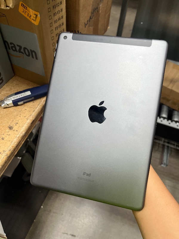 Photo 1 of Apple iPad (10.2-inch, Wi-Fi + Cellular, 128GB) - Space Gray (Latest Model, 8th Generation) (Renewed)