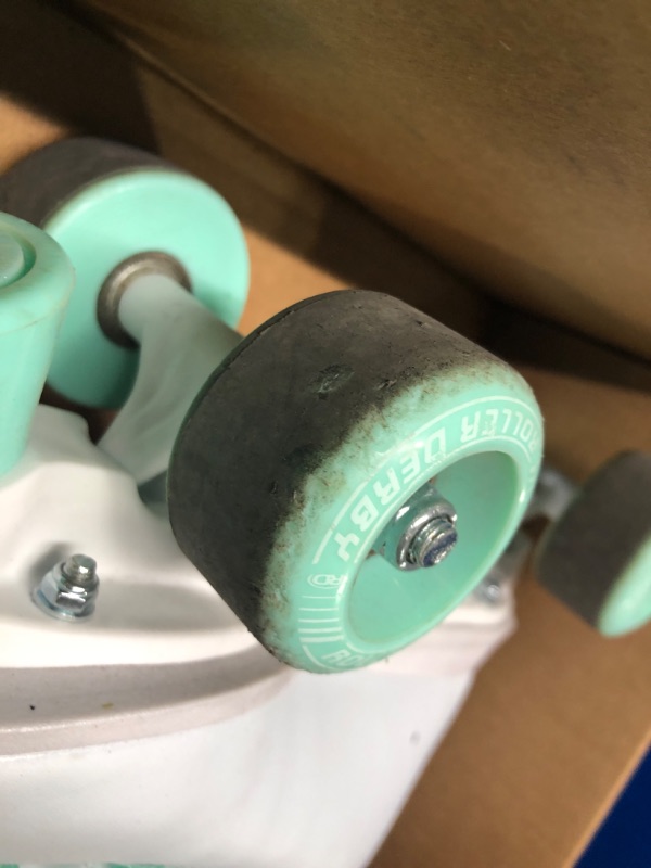 Photo 4 of ***HEAVILY USED***Roller Derby Roller Star 600 Women's Roller Skates - White/Mint - Size 06