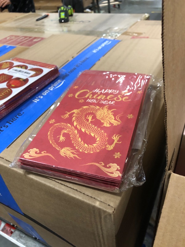 Photo 1 of 12 Pcs Lunar Chinese Dragon Happy New Year 's eve 2025 Party Goodies Bags Dessert Treat favors Gable Decorations, Red Paper Candy Bag with Stickers for Keeping Candy Popcorn, Small Toys Birthday