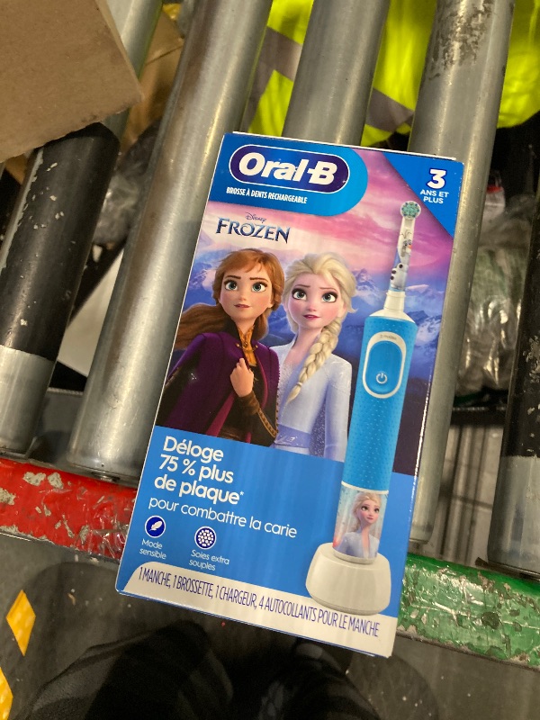 Photo 2 of ***FACTORY SEAL****
Oral-B Kids Electric Toothbrush featuring Disneys Frozen, for Kids 3+