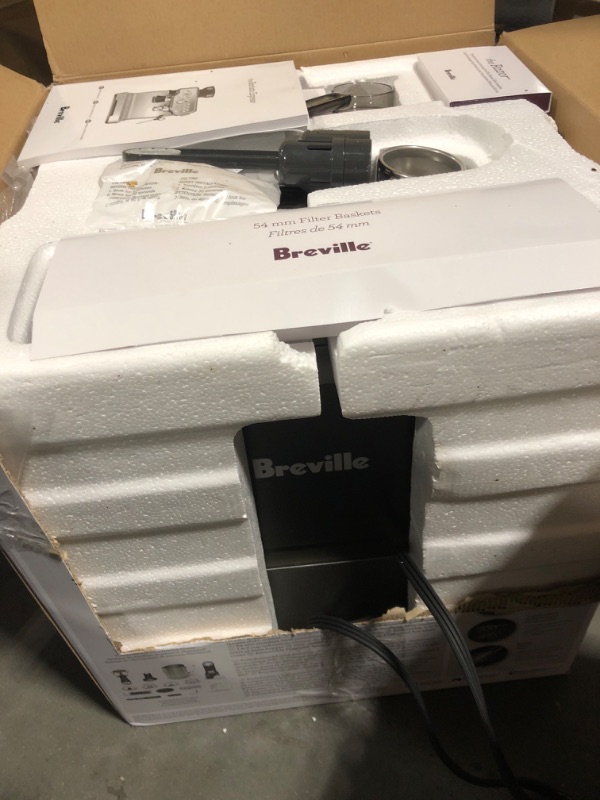 Photo 3 of *** dirty***Breville BES870XL Espresso Machine, One Size, Brushed Stainless Steel