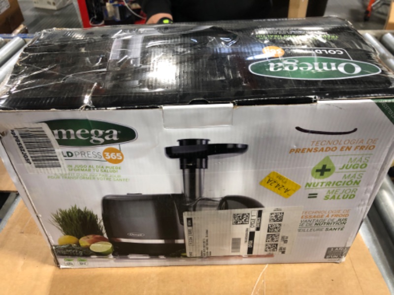 Photo 3 of ** USES****Omega H3000D Cold Press 365 Juicer Slow Masticating Extractor Creates Delicious Fruit Vegetable and Leafy Green High Juice Yield and Preserves Nutritional Value, 150-Watt, Black