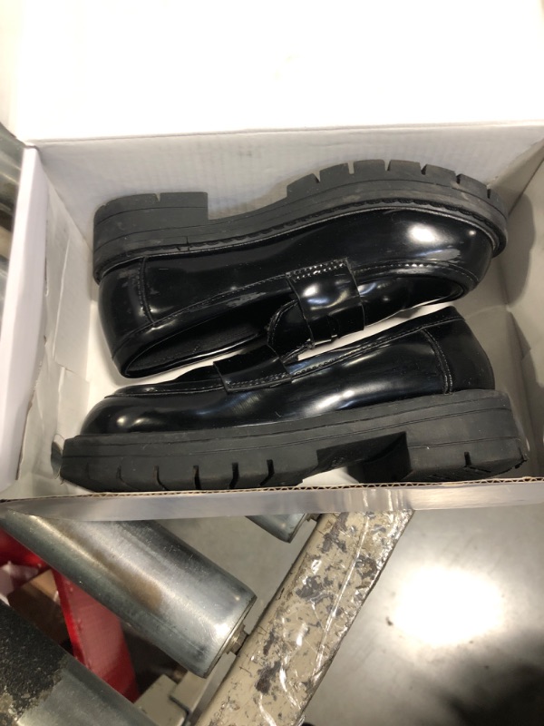 Photo 2 of ***USED****DREAM PAIRS Girls Loafers Chunky Platform Penny Loafers School Uniform Slip On Dress Shoes,Size 11 Little Kid,Black-PU,SDLO2402K