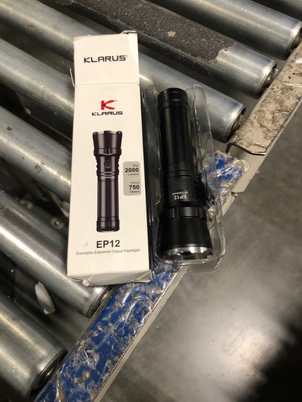 Photo 1 of klarus EP12 Ultra Bright 30W 2000LM Zoomable Flashlight 2460 Feet Long Throw Adjustable Focus Floodlight Spotlight