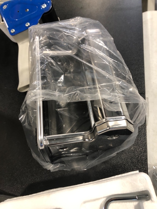 Photo 1 of VEVOR Pasta Maker Machine, 9 Adjustable Thickness Settings Noodles Maker, 150 Stainless Steel Noodle Rollers and Cutter, Manual Hand Press, Pasta Making Kitchen Tool Kit, Perfect for Spaghetti Lasagna