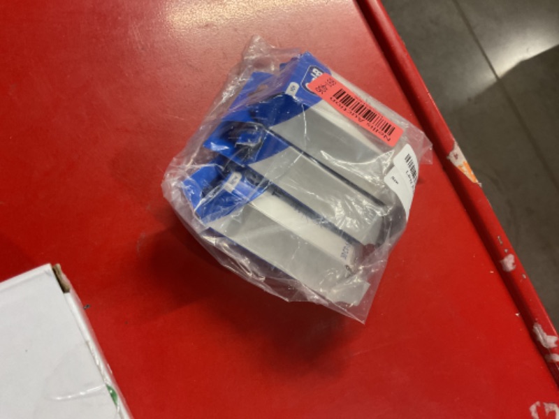 Photo 1 of Oral-B Threader Floss, 30-Count: 6 envelopes of 5 threaders (Value Pack of 3)