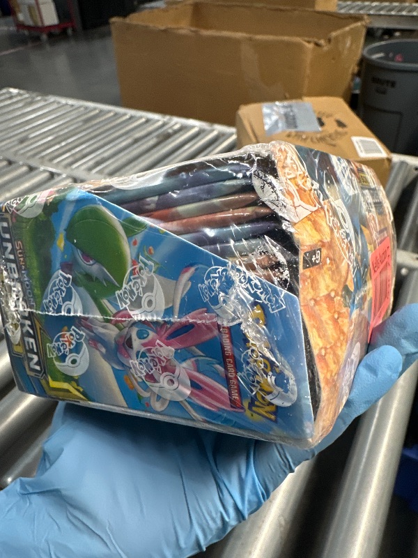 Photo 6 of **FACTORY SEALED/ NOT OPENED FOR INSPECTION-SEAL UNTOUCHED***2019 Pokémon TCG Sun & Moon Unbroken Bonds Booster Box- Containes over 234 cards
