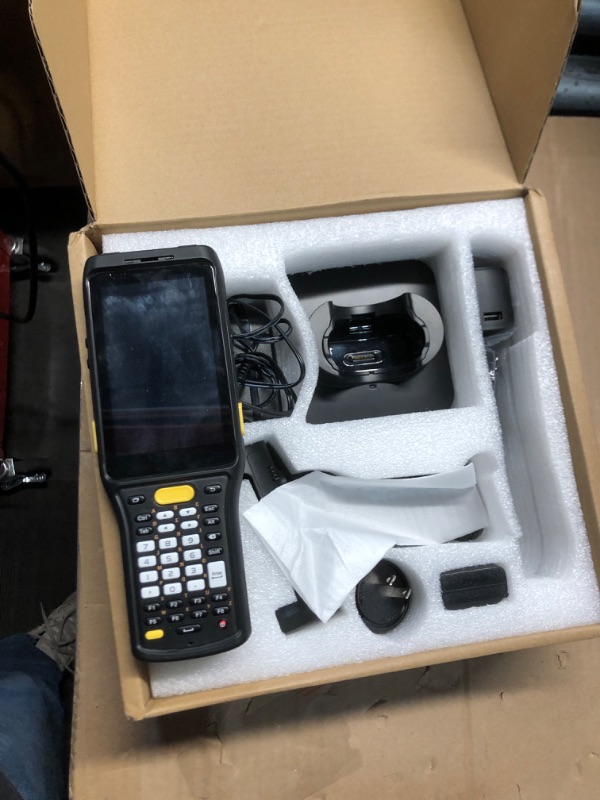 Photo 1 of Tera Pro Android Barcode Scanner: 37 Keys Zebra SE4750MR Scan-Range 13FT Qualcomm CPU 6700mAh with Hot-swap Android 11 1D 2D QR Handheld PDA Charging Cradle Pistol Grip 4G BT 5.0 Wi-Fi GPS P161