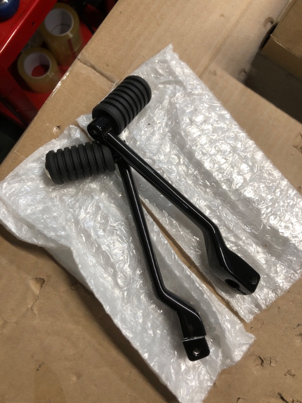 Photo 1 of **1 Has Major Damage*** 
FOVPLUE Heel/Toe Shifter Levers, Front + Rear Shifter Pegs for Harley '86-'17 FL Softail, 88-Later Touring CVO Road Glide Street Glide Electra Glide Road King and '08-UP Trike, Black#1