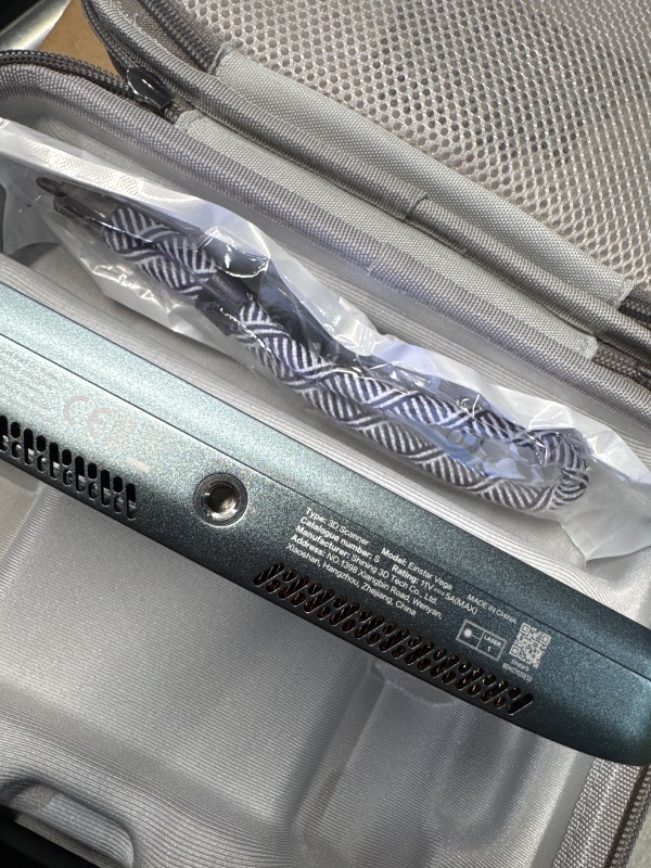 Photo 1 of Einstar Vega 3D Scanner Handheld - 32GB RAM, 512GB SSD, 6.4 inch 3D Scanner for 3D Printing with 8-core 2.4GHz CPU, 2K AMOLED Built-in Computing, VCSEL/MEMS Projector, Shining 3D Digital Cloud