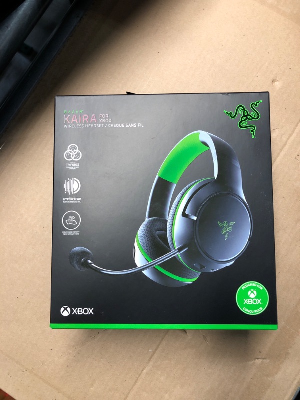 Photo 2 of Razer Kaira Wireless Gaming Headset for Xbox Series X|S, Xbox One: Triforce Titanium 50mm Drivers - Cardioid Mic - Breathable Memory Foam Ear Cushions - EQ Pairing Button - Windows Sonic - Black