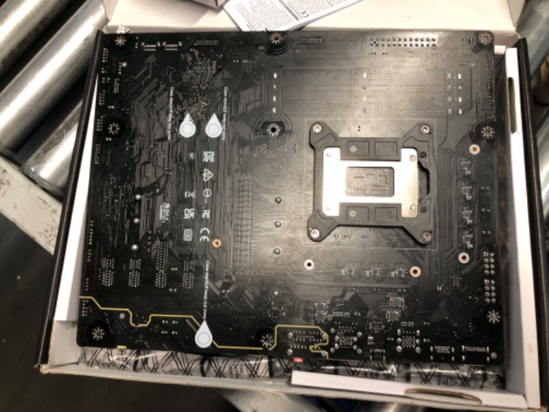 Photo 1 of ***NONREFUNDABLE - MAJOR DAMAGE - PARTS ONLY - SEE COMMENTS***
MSI PRO Z790-S WiFi ProSeries Motherboard (Supports 12th/13th/14th Gen Intel Processors, LGA 1700, DDR5, PCIe 5.0, M.2, 2.5Gbps LAN, USB 3.2 Gen2, HDMI/DP, Wi-Fi 6E, Bluetooth 5.3, ATX)