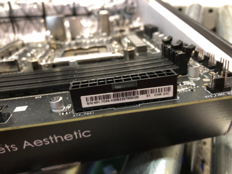 Photo 1 of ***NONREFUNDABLE - MAJOR DAMAGE - PARTS ONLY - SEE COMMENTS***
MSI PRO Z790-S WiFi ProSeries Motherboard (Supports 12th/13th/14th Gen Intel Processors, LGA 1700, DDR5, PCIe 5.0, M.2, 2.5Gbps LAN, USB 3.2 Gen2, HDMI/DP, Wi-Fi 6E, Bluetooth 5.3, ATX)