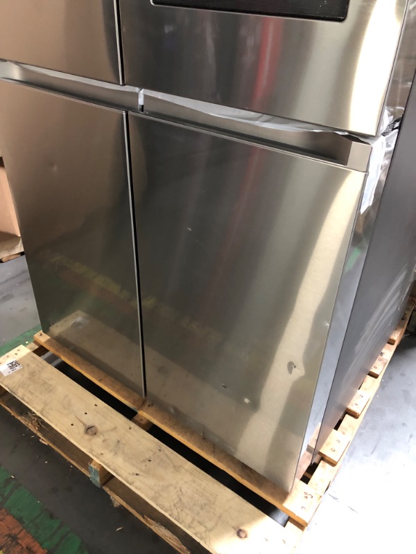 Photo 1 of **Truck or trailer pick up only*** Cosmetic Damage durring shipping See notes**Samsung Bespoke 36 in. 29.0 Cu. Ft. Fingerprint Resistant Stainless Steel French Door Refrigerator