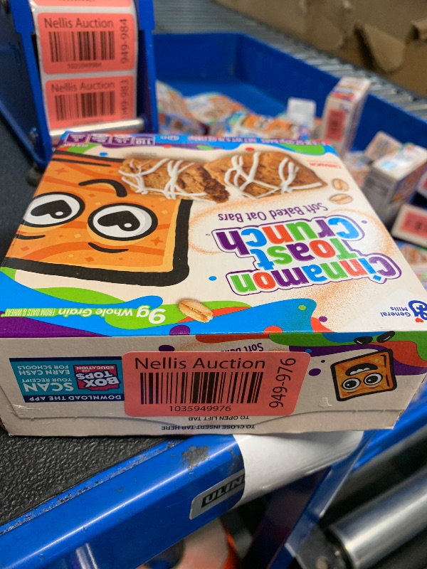 Photo 1 of ***(EXP:6/13/25) NONREFUNDABLE*** Cinnamon Toast Crunch Soft Baked Oat Bars, Chewy Snack Bars, 6 ct
