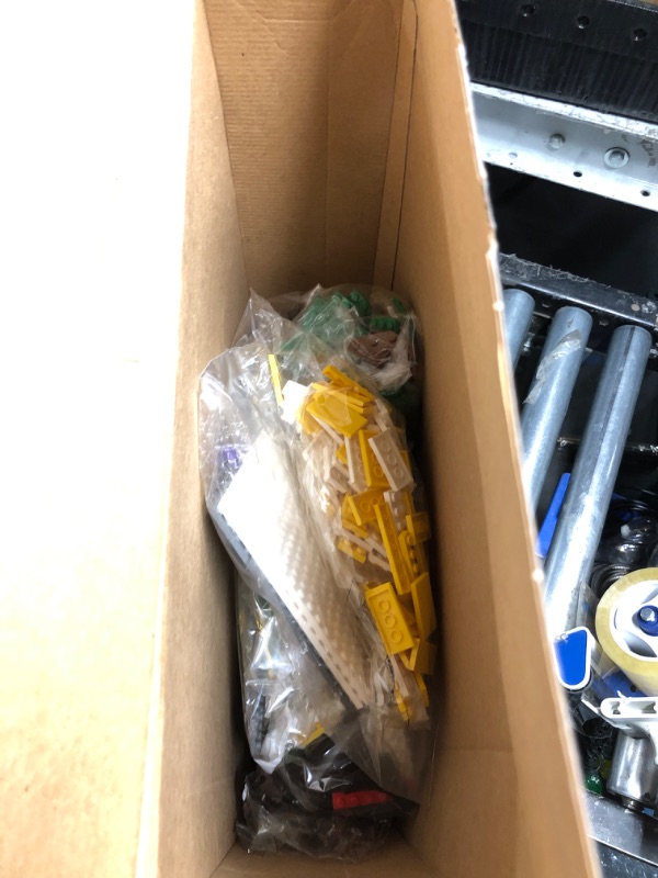 Photo 2 of ***see notes***LEGO Super Mario 64 Question Mark Block 71395, 3D Model Set for Adults with 4 Microscale Game Levels: Peach’s Castle, Bob-omb Battlefield, Cool Mountain and Lethal Lava Trouble