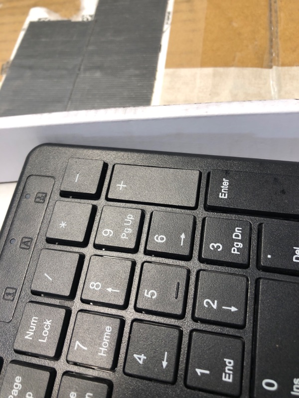 Photo 3 of **MINOR DAMAGE '+' KEY PUSHED TOO FAR IN**
Kensington Pro Fit Ergonomic Wired Keyboard- Black ()