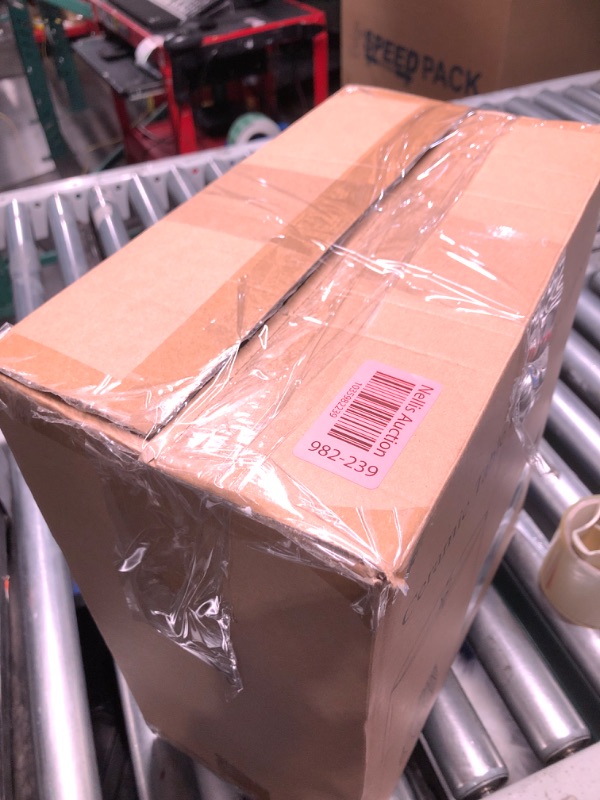 Photo 1 of 250W LED Corn Light Bulb,1000w Metal Halide LED Replacement,5000K E39 Mogul Base LED Bulb,Retrofit HPS HID Lamp for Commercial Industrial High Bay light Fixture Wearehouse GYMS Storage Room Workshop