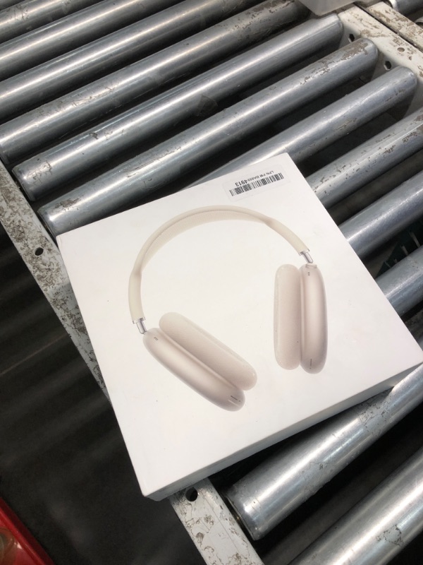 Photo 1 of Apple AirPods Max Wireless Over-Ear Headphones, Pro-Level Active Noise Cancellation, Transparency Mode, Personalized Spatial Audio, USB-C Charging, Bluetooth Headphones for iPhone - Starlight