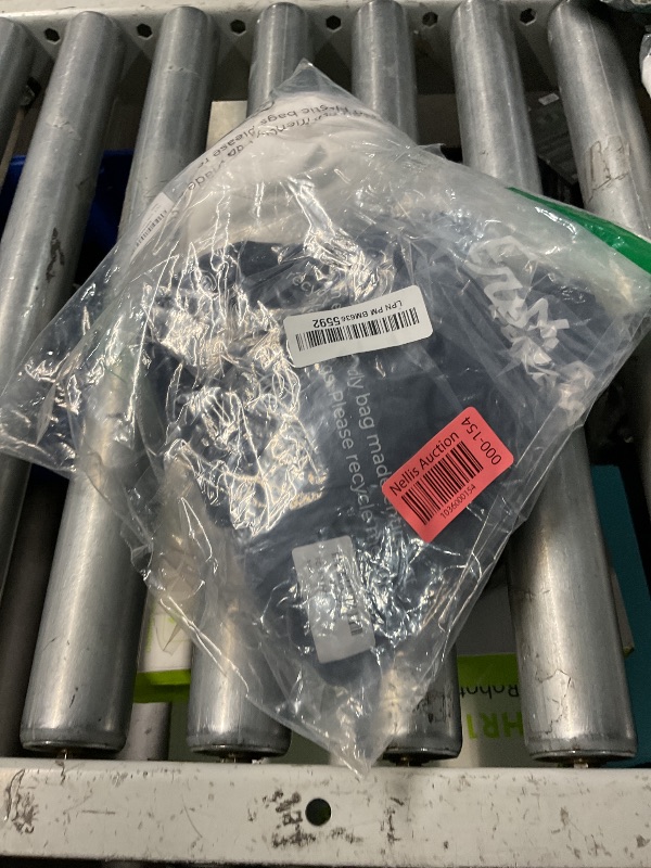 Photo 1 of **SEE NOTES** Fresh Clean Threads Variety Crew Neck Pack T-Shirts for Men - Soft and Fit Mens T-Shirt - Cotton Poly Blend - Pre Shrunk Sz. M