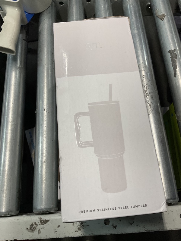 Photo 2 of ***HEAVILY USED***

Simple Modern 40 oz Tumbler with Handle and Straw Lid | Insulated Cup Reusable Stainless Steel Water Bottle Travel Mug Cupholder Friendly | Gifts for Women Men Him Her | Trek Collection | Winter White