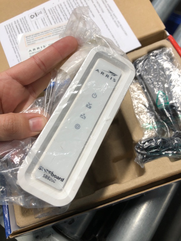 Photo 1 of (READ FULL POST) ARRIS (SB8200) - Cable Modem - Fast DOCSIS 3.1