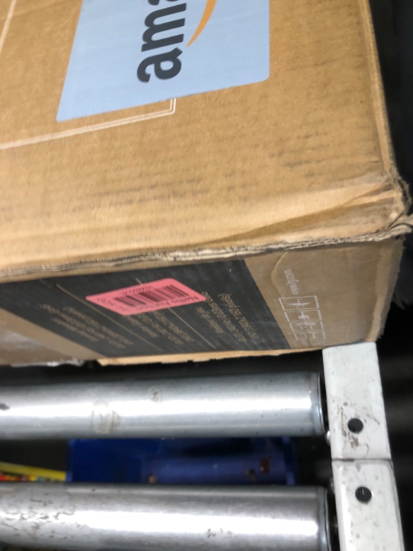 Photo 1 of LG ?32GS95UV 32-inch Ultragear OLED Gaming Monitor UHD 240Hz 0.03ms DisplayHDR True Black 400 AMD FreeSync Premium Pro NVIDIA G-Sync HDMI 2.1 DisplayPort Tilt/Height/Swivel Stand White