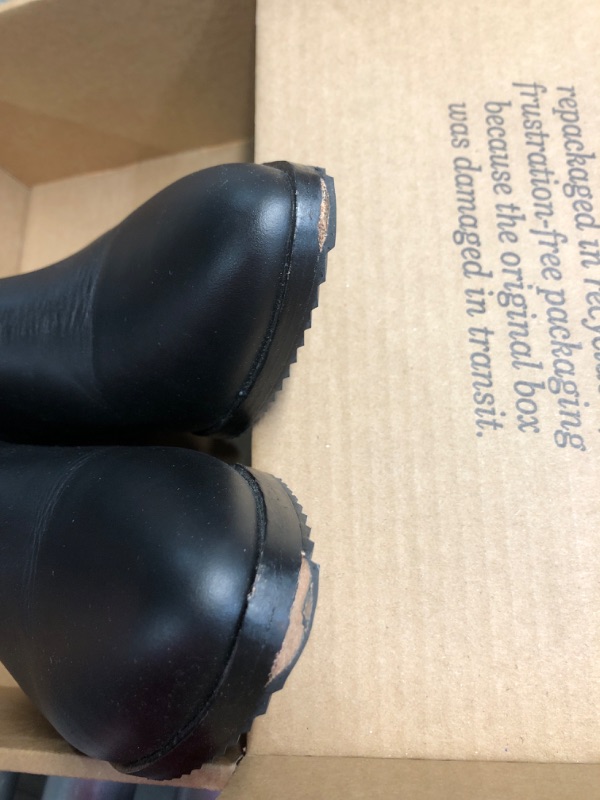 Photo 3 of **LIGHT USAGE, SOME DAMAGE ON TOE**
Nisolo Everyday Chelsea Boot Commuter Black 7.5 M