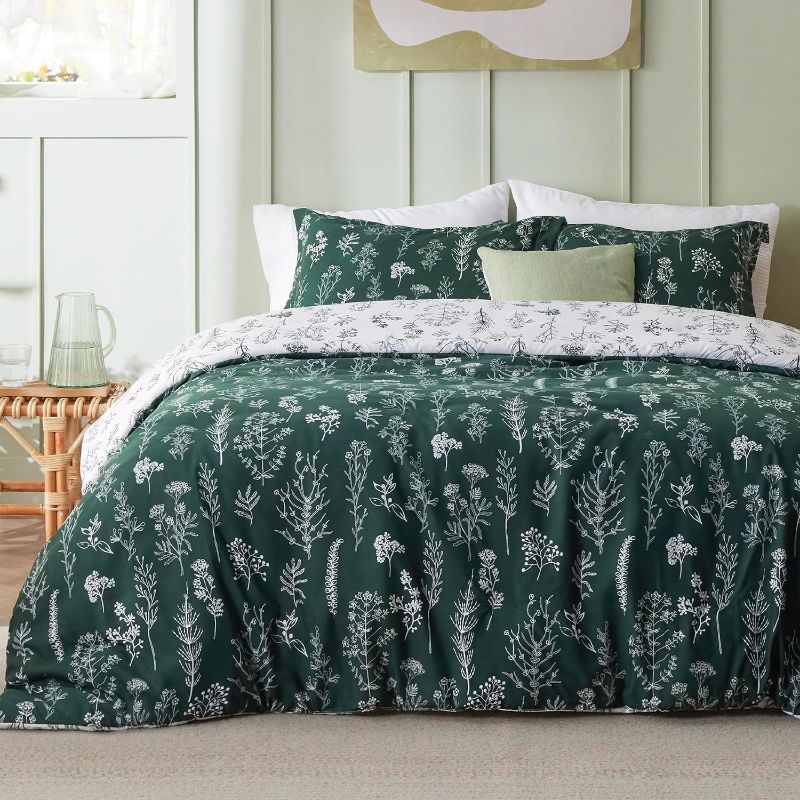 Photo 1 of ***PREVIOUSLY OPENED - LIKELY MISSING PARTS***
Bedsure Duvet Cover King Size - Reversible Floral Duvet Cover Set with Zipper Closure, Emerald Green Bedding Comforter Cover, 3 Pieces, 1 Duvet Cover 104"x90" and 2 Pillow Shams 20"x36"