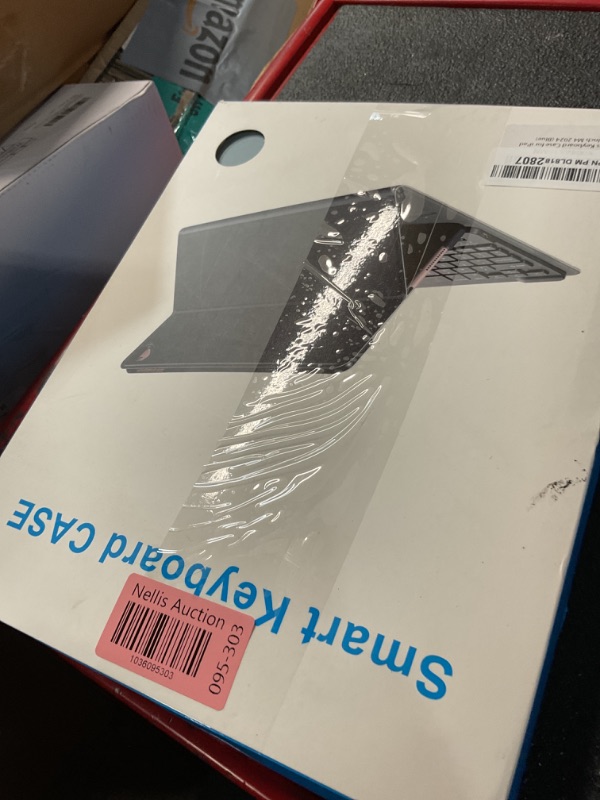 Photo 1 of Divufus Keyboard Case for iPad Pro 13 Inch (M4) 2024 [Magnetic Detachable Wireless Keyboard][Support 3 System] Flip Stand Case with Pencil Holder for iPad 13” Pro 2024 (M4), Blue