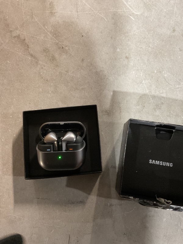 Photo 1 of SAMSUNG Galaxy Buds 3 Pro AI True Wireless Bluetooth Earbuds, Noise Cancelling, Sound Optimization, Real-Time Interpreter, Redesigned Comfort Fit, Silver [US Version, Amazon Exclusive 2Yr Warranty]