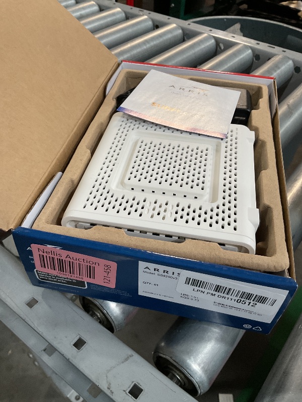 Photo 1 of ARRIS (SB8200) - Cable Modem - Fast DOCSIS 3.1 32x8 Gigabit Cable Modem , Approved for Comcast Xfinity, Cox, Charter Spectrum, & more | 1 Gbps Max Internet Speed, 4 OFDM Channels
****DOES NOT WORK WITH COX, ASSIGNED TO PREVIOUS USER.****