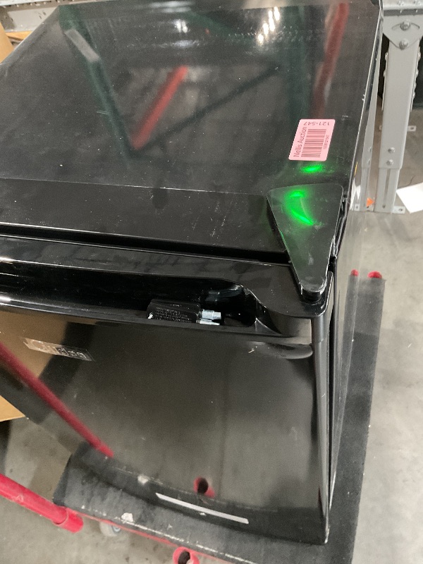 Photo 1 of ** PARTS ONLY**Midea MRU03M2ABB Upright Freezer Large Black, 3.0 Cubic Feet