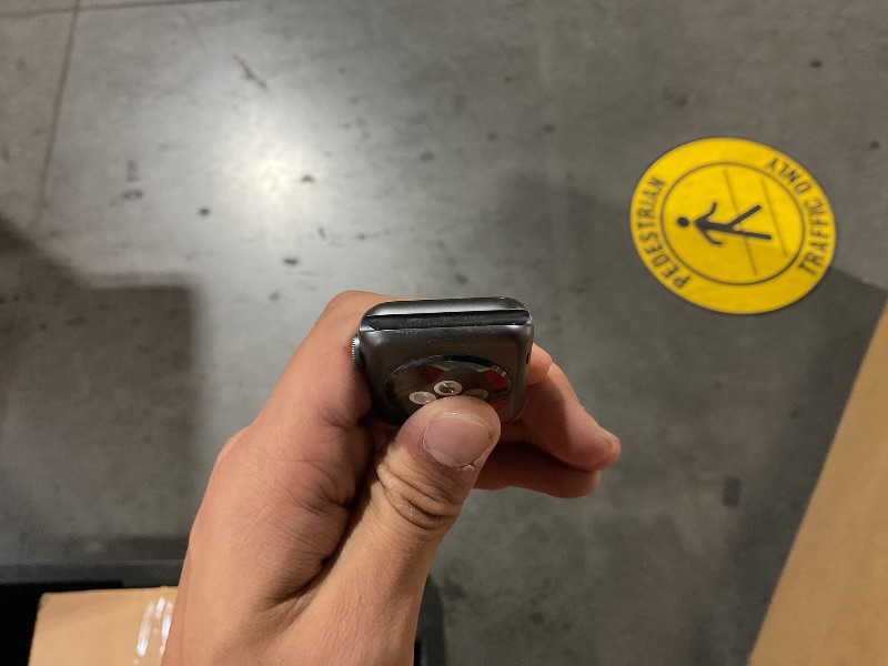 Photo 1 of ***(NO RETURNS OR REFUNDS/ FOR PARTS ONLY/ LOCKED )***
Apple Watch Series 3, Smartwatch with Silver Aluminium Case with Denim Sport Band - M/L. Fitness Tracker, ECG App, Always-On Retina Display, Water Resistant