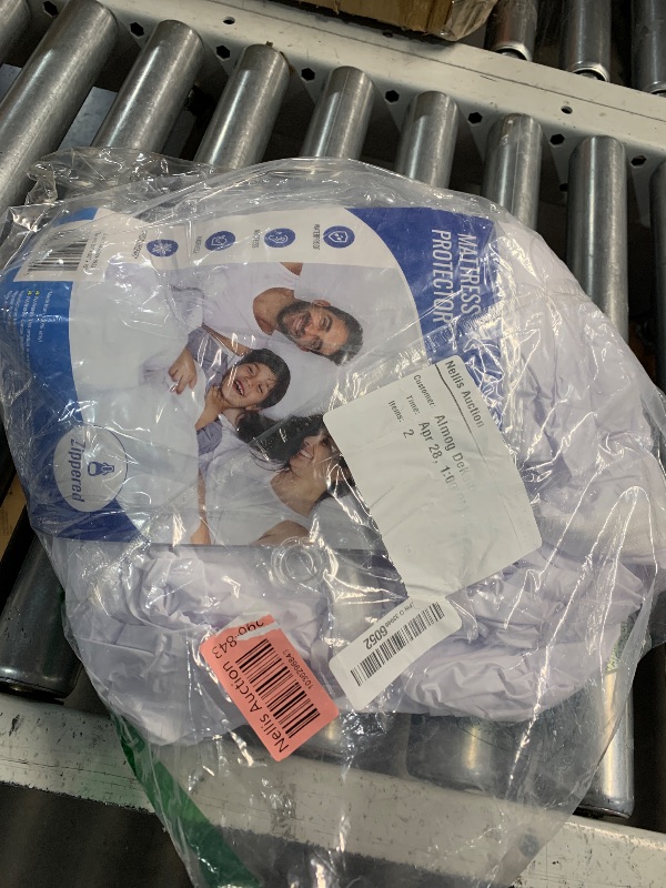 Photo 1 of ***(HEAVILY USED)***
DMI Waterproof Mattress Protector, Mattress Pad, Waterproof Mattress Cover, Bed Pad and Bed Cover, Encased Zippered Fit, Queen (Pack of 1), White