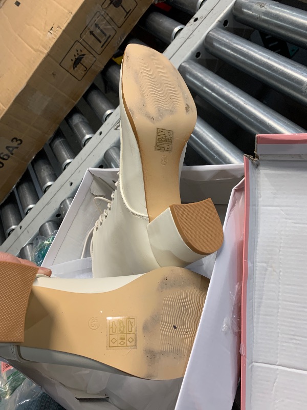 Photo 1 of ***(MINOR DAMAGE/ SEE NOTES)***
Allegra K Women's Lace Up Square Toe Chunky Heels Cream Ankle Combat Boots - 9.5 M US