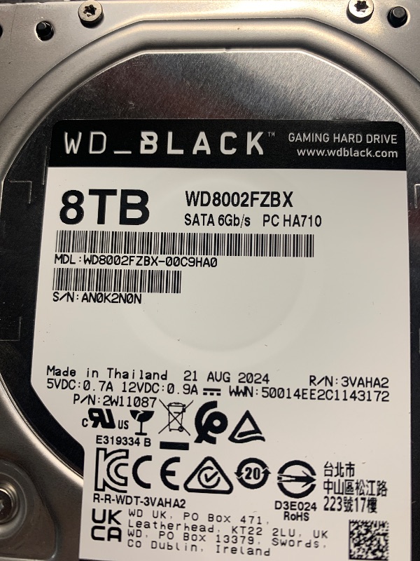 Photo 1 of ***(MISSSING PINS/ UNABLE TO TEST ITEM)***WESTERN DIGITAL 8TB WD_BLACK PERFORMANCE INTERNAL HARD DRIVE HDD - 7200 RPM, SATA 6 GB/S, 256 MB CACHE, 3.5" - WD8002FZBX