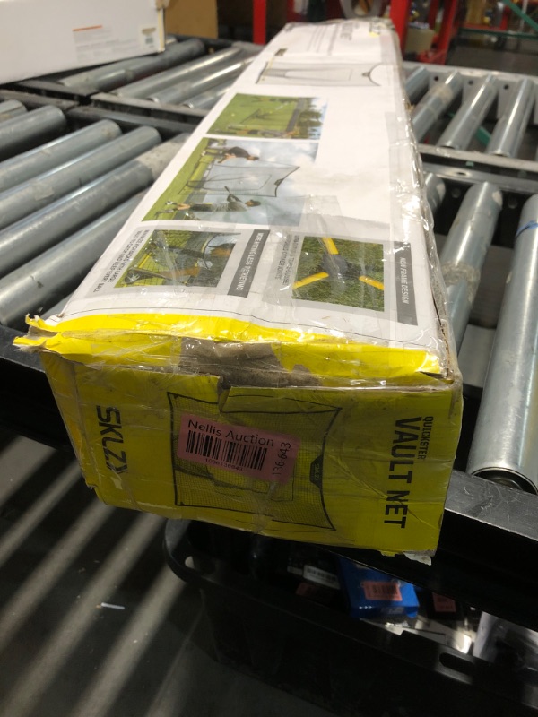 Photo 1 of ***(NO RETURNS OR REFUNDS/ FOR PARTS ONLY/ NON FUNCTIONAL)***
SKLZ Quickster Portable Baseball Hitting Net for Baseball and Softball, 8 x 8 feet with Vault
