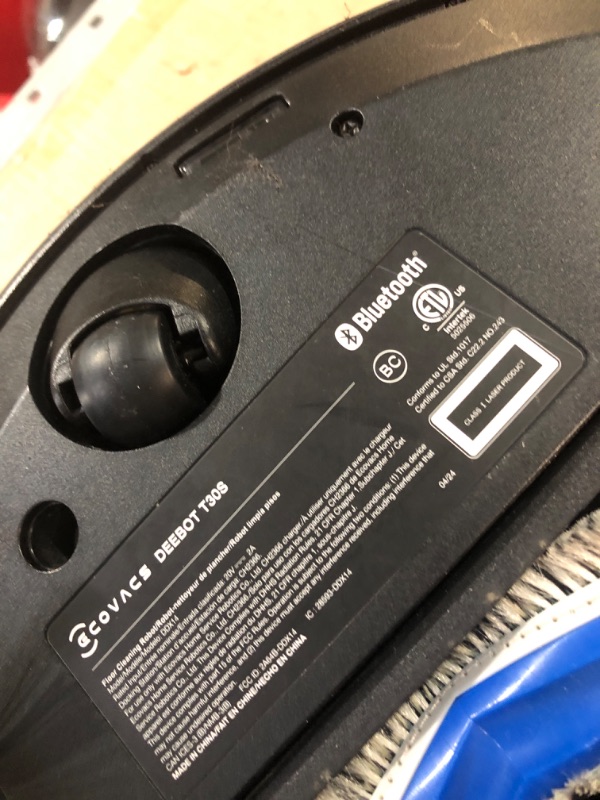 Photo 1 of **PARTS ONLY NON FUNCTIONAL-USED/DIRTY-FOR PARTS ONLY*******************
ECOVACS DEEBOT T30S Robot Vacuum and Mop
