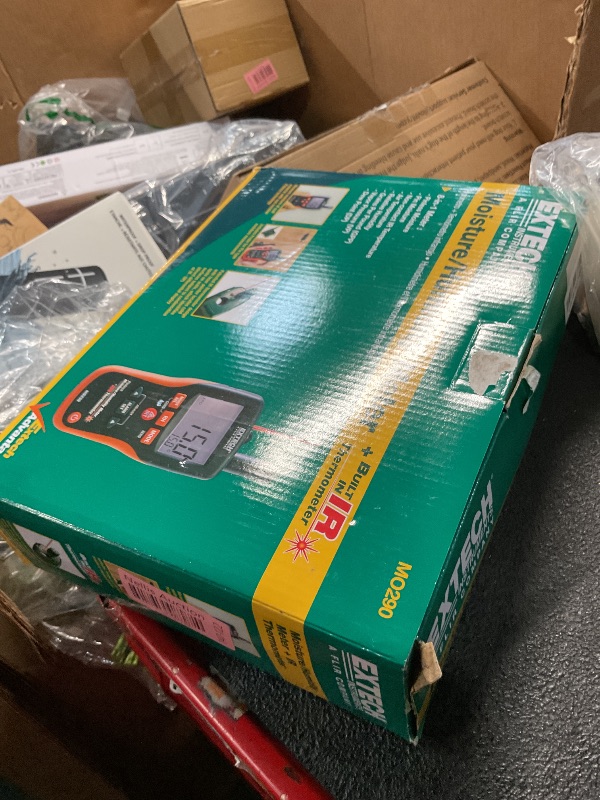 Photo 1 of Extech MO290 – Pinless Moisture Meter and Ir Thermometer