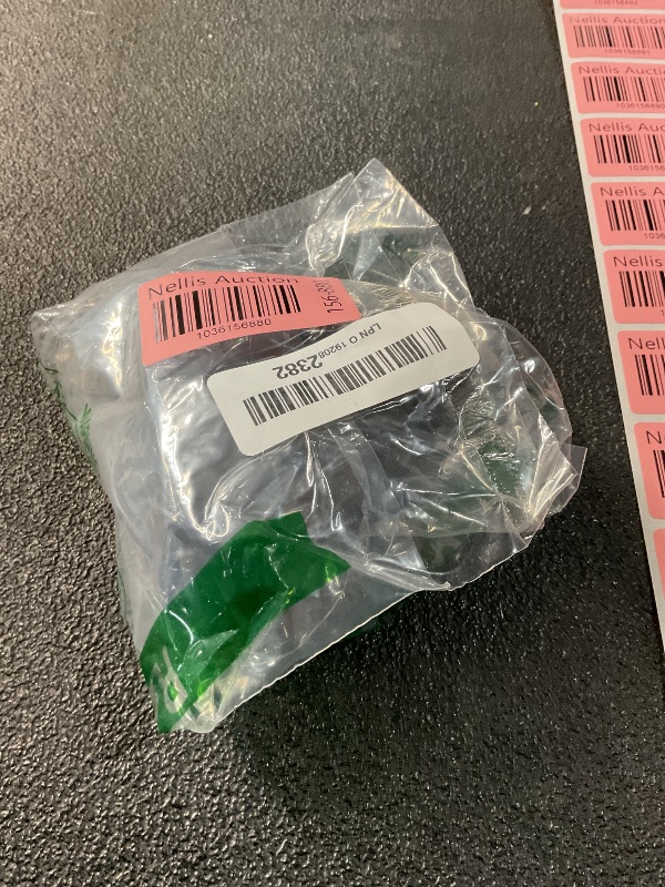 Photo 1 of Logitech C920x HD Pro Webcam, Full HD 1080p/30fps Video Calling, Clear Stereo Audio, HD Light Correction, Works with Skype, Zoom, FaceTime, Hangouts, PC/Mac/Laptop/Macbook/Tablet - Black