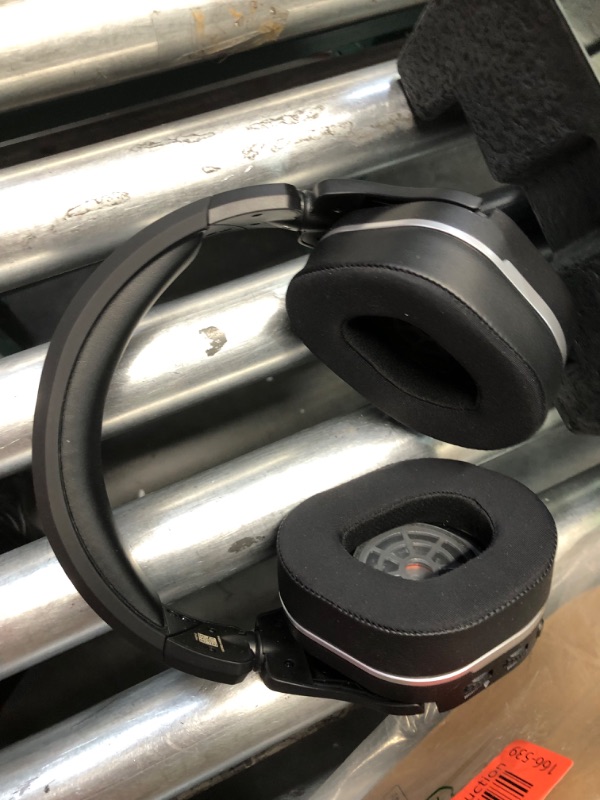 Photo 1 of ***USED - UNABLE TO TEST***
Turtle Beach Stealth 700 Gen 2 Wireless Gaming Headset for PS5, PS4, PS4 Pro, PlayStation & Nintendo Switch Featuring Bluetooth, 50mm Speakers, 3D Audio Compatibility, and 20-Hour Battery - Black
