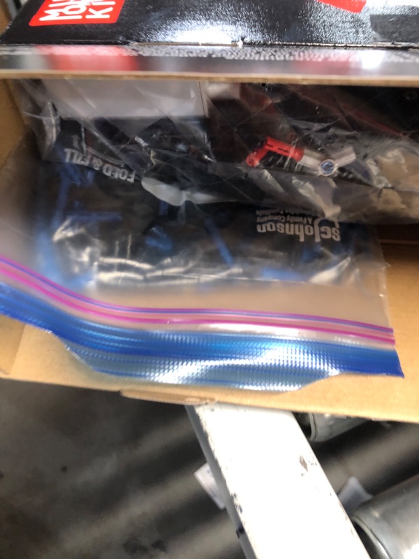 Photo 1 of USED, UNKNOWN IF MISSING PARTS**
Mould King 10130 V8 Engine Model kit That Runs - Build Your Own STEM V8 Model Engine for Adults, 8-Cylinder Engine kit 3.9-Liter Twin-Turbo Engine, Mechanic Engineering Construction Set (2718 PCS)