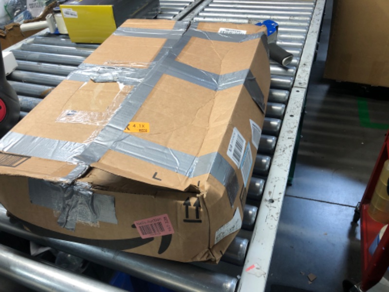 Photo 1 of Lighted Olive Tree Plug-in 6FT 300 Warm LED Light up Trees Decor Indoor, Lighted Trees for Indoor Decor Wedding Christmas Holiday Home Decoration (Olive Tree)