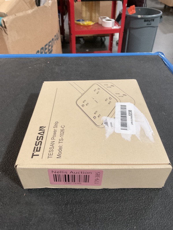 Photo 1 of Surge Protector Flat Extension Cord Flat Plug Power Strip, 8 AC Outlets, 3 USB Charger(1 USB C Port) 3-Sided Outlet Extender, 5 Ft, 900 Joules Protection, Office Supplies, Dorm Room Essentials, Grey